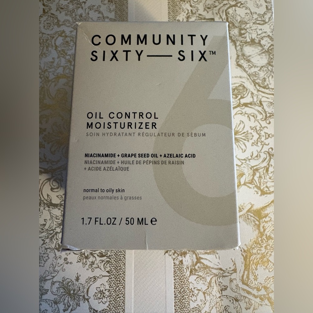 Community Sixty Six Oil Control Moisturizer
